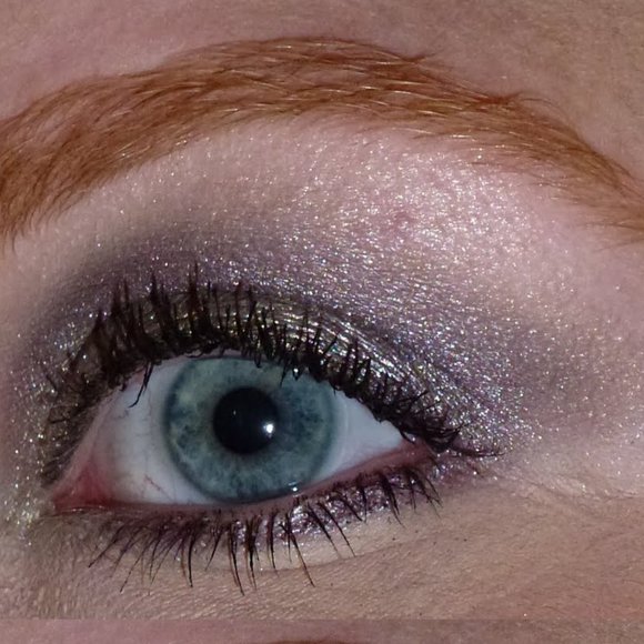 Last One! NIB MAC "GRAND GALAXY" Eyeshadow - Picture 8 of 12